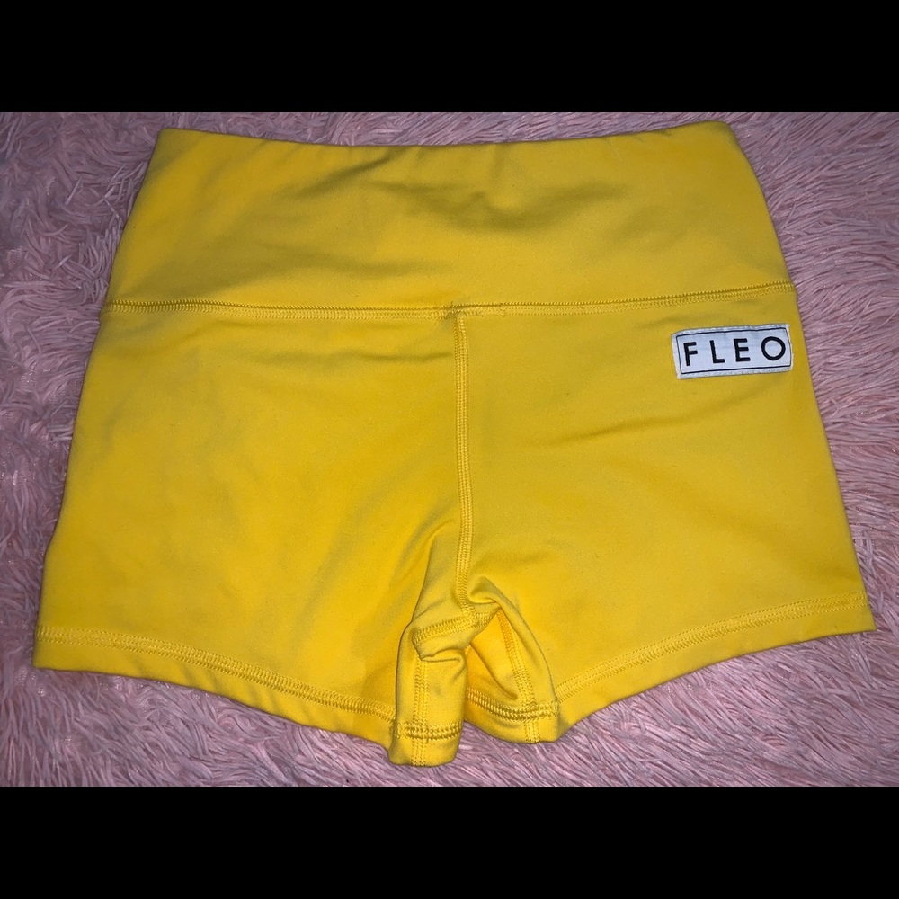 Fleo yellow shorts